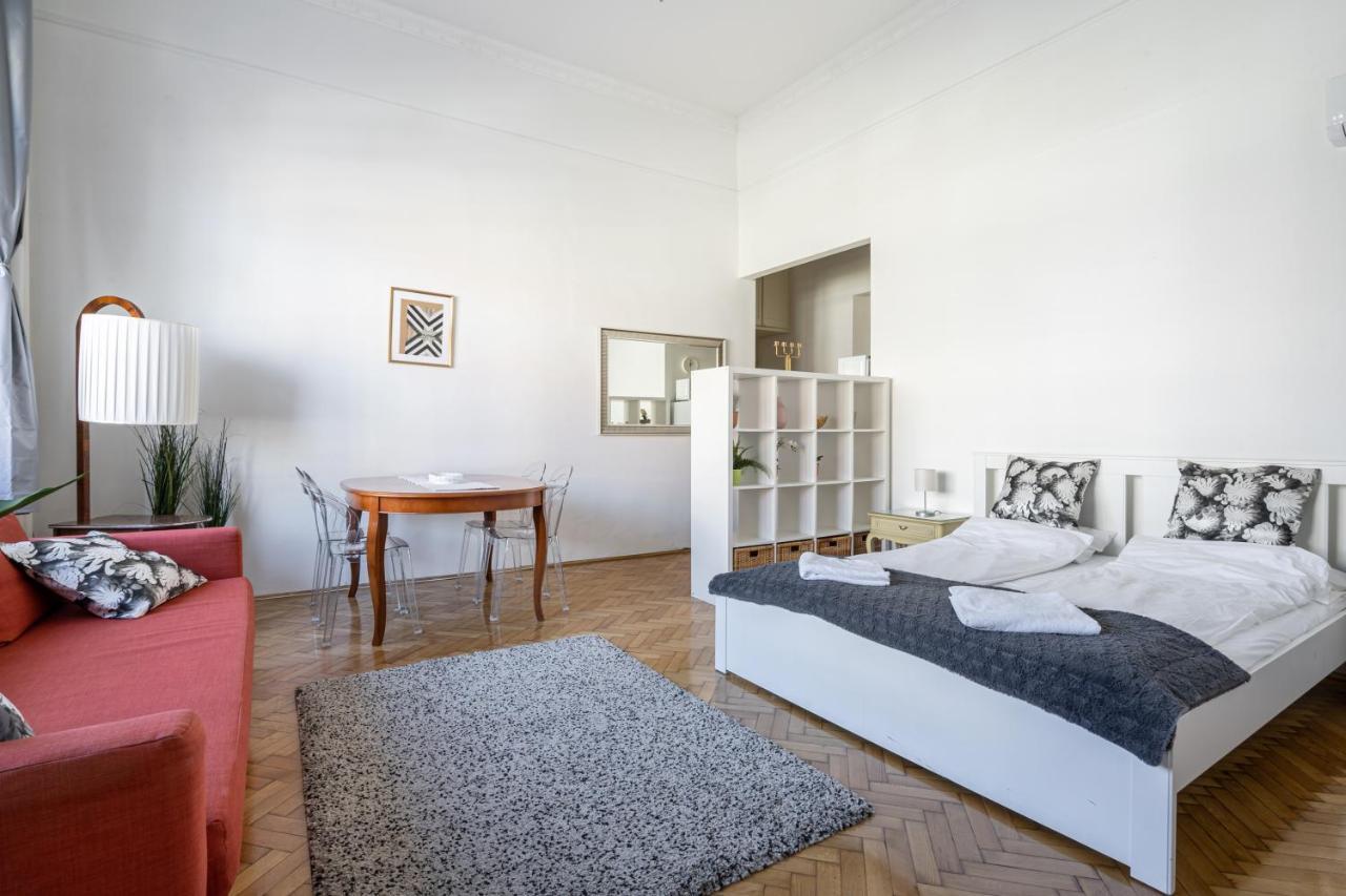 Vulcan Studio Near Danube Budapest Ngoại thất bức ảnh
