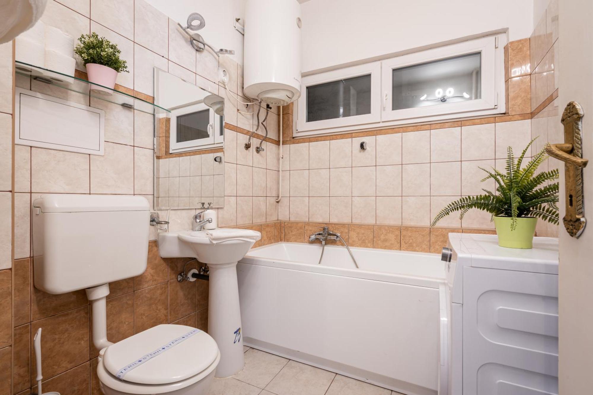 Vulcan Studio Near Danube Budapest Ngoại thất bức ảnh